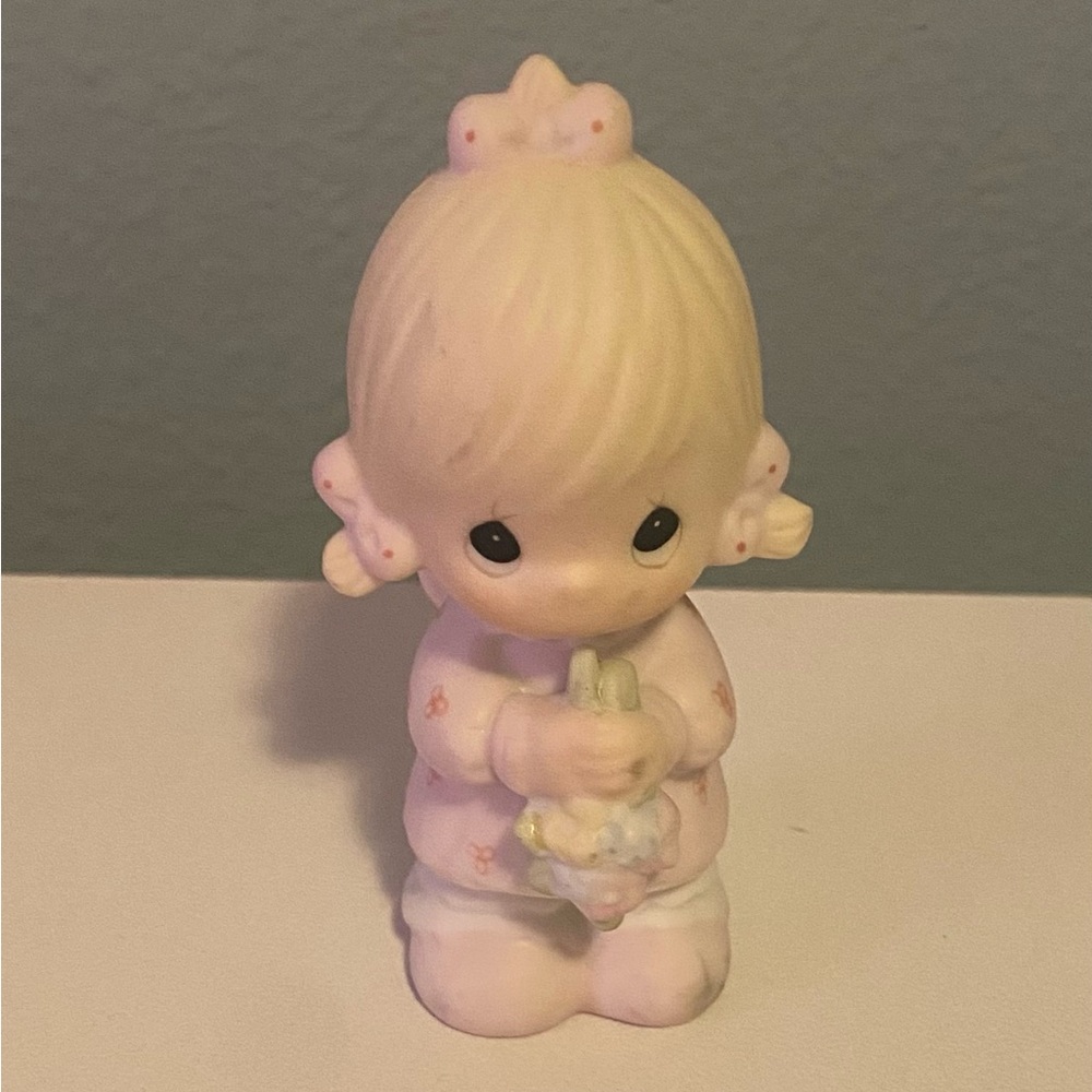 Precious Moments Flower Girl figurine